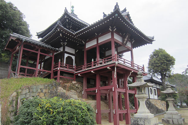 写真はスバルの月刊誌カートピア1月号で訪れた広島県竹原市の西方寺、観音堂。