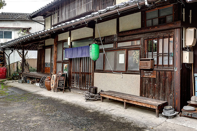 写真はスバルの月刊誌カートピア1月号で訪れた広島県竹原市郊外にある農家レストラン。