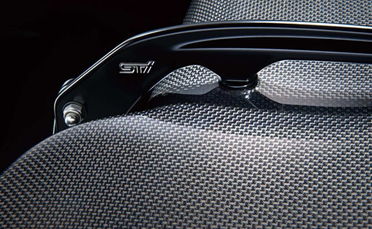 STI ドライカーボンリヤスポイラー：スタイルブック | WRX S4