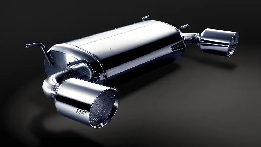 STI製パフォーマンスマフラー（STIロゴ入り）