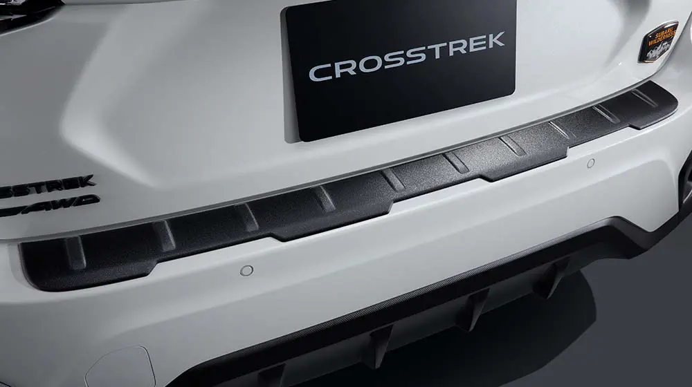 機能性とアクティブなスタイルを両立するカーゴステップパネル（Deco-Boco Black塗装）