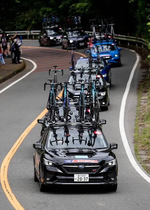 古賀志林道の急坂・急コーナー　レヴォーグ隊列走行イメージ