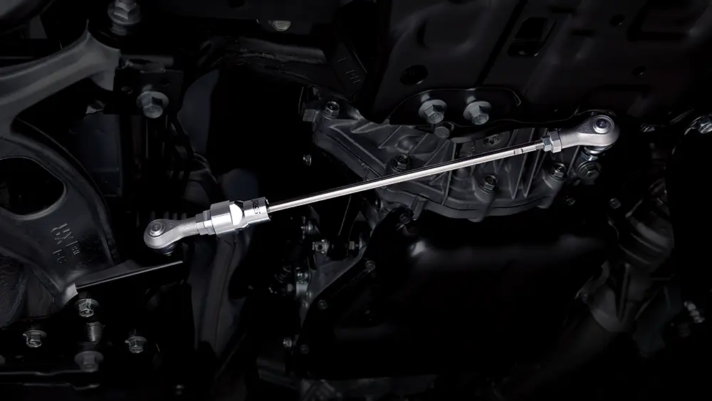 STI製フレキシブルドロースティフナー フロント（STIロゴ付）