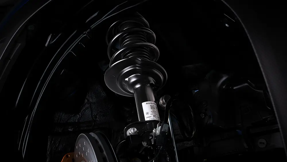 専用電子制御ダンパー（ZF製）