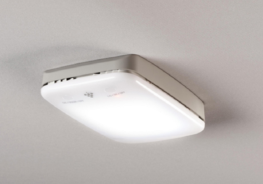 プラズマクラスター搭載LEDルームランプ