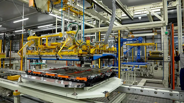 アッパーカバー取り付けの工程