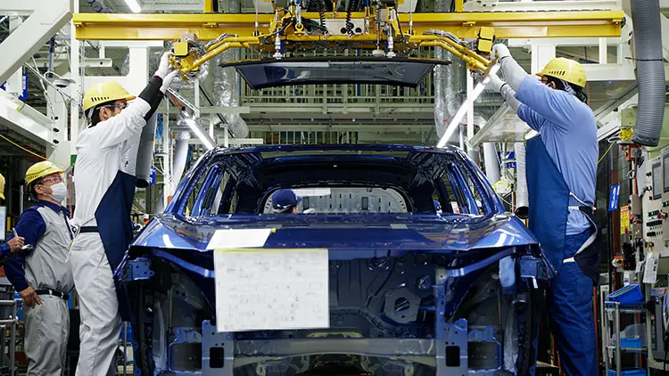 パノラマムーンルーフ取り付けの工程