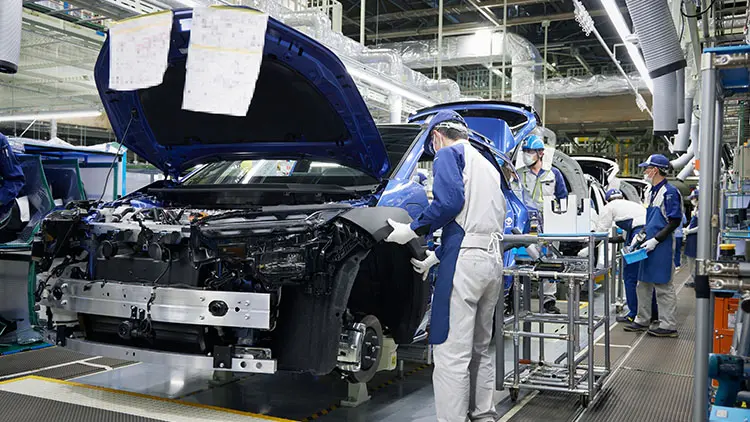 ホイールアーチモール、フロントバンパー取り付けの工程