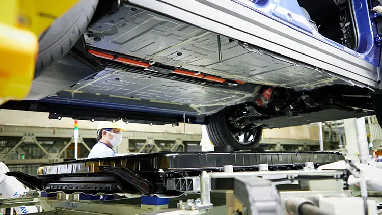 バッテリー取り付けの工程