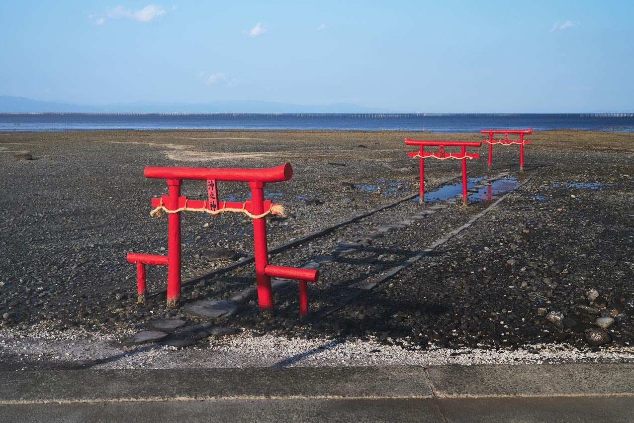佐賀県 干潮時の「海中鳥居」 | SUBARU グランドツーリングNIPPON