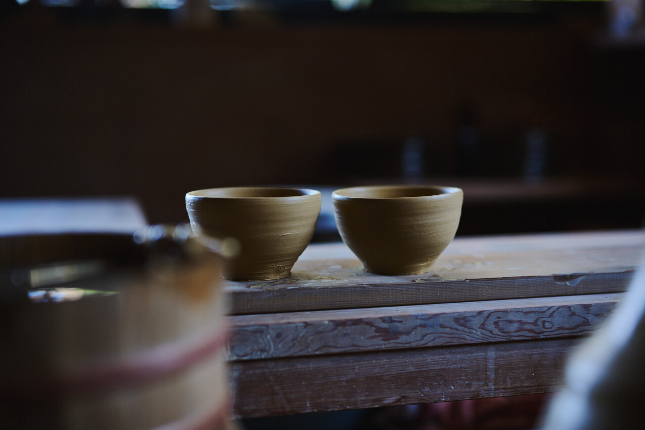 佐賀県 「健太郎窯」成形が終わり器の形をした粘土 | SUBARU グランドツーリングNIPPON