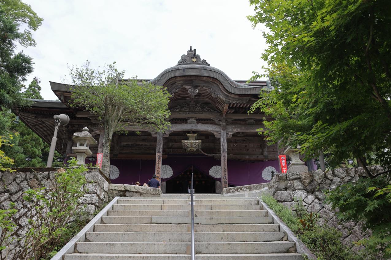 京都府 成相寺の本堂 | SUBARU グランドツーリングNIPPON | SUBARU | レヴォーグ
