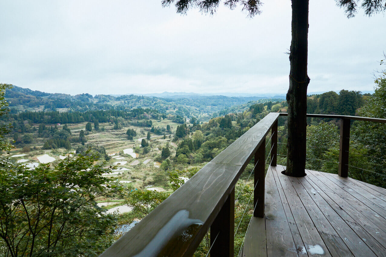 新潟県 十日町星峠宿ツリーハウスからの景色 | SUBARU グランドツーリングNIPPON