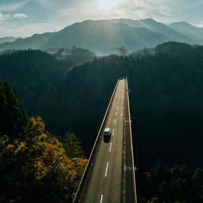 大分県 神原渓谷大橋を走るレヴォーグ | SUBARU グランドツーリングNIPPON | SUBARU | レヴォーグ
