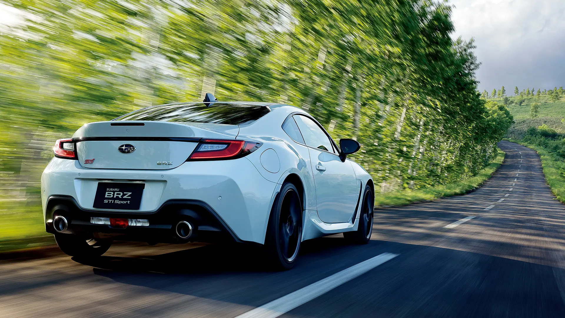 SUBARU BRZ　リヤ走行イメージ