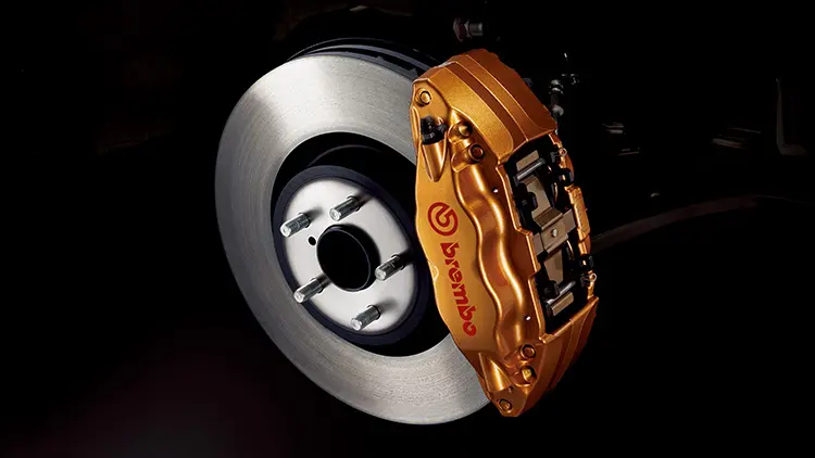 SUBARU BRZ STI Sport　brembo製17インチフロント&リヤベンチレーテッドディスクブレーキ（ゴールドキャリパー）
