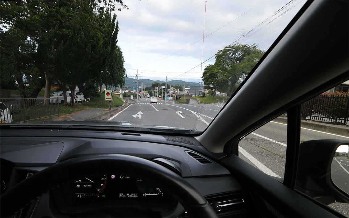 レヴォーグの運転席からの眺め