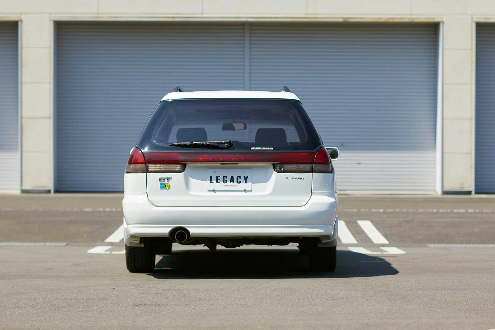 代目 レガシィ ツーリングワゴンの外装 真後ろ