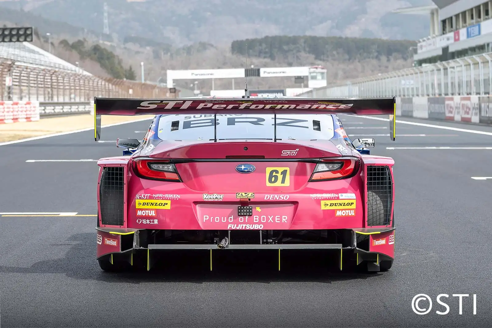 SUBARU BRZ GT300 2026の外装 真後ろ