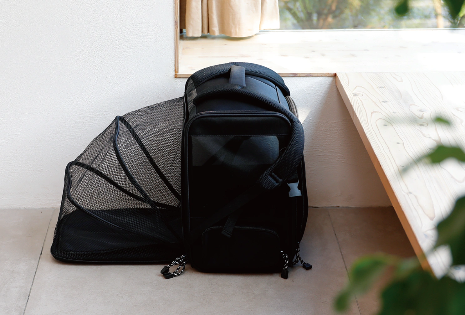 NO ALIKE 折り畳めてケージにもなる軽量ペットリュック イメージ