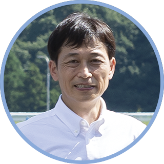 本井雅人　スバル研究実験センター センター長　1991年に入社。アルシオーネSVX以降、ブレーキやトランスミッションなどの開発に従事。「スバルドライビングアカデミー」創設にも携わり、現在は運営を担当。