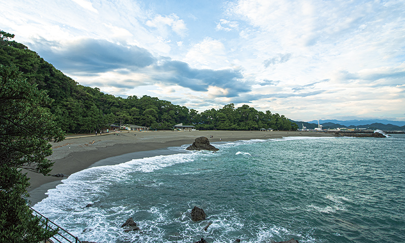カートピア 高知県高知市にある桂浜の全景。 | SUBARU