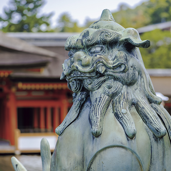 カートピア 厳島神社の境内にある狛犬 | SUBARU