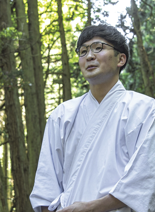 カートピア 鳥海山大物忌神社 権禰宜の鳥海さん | SUBARU