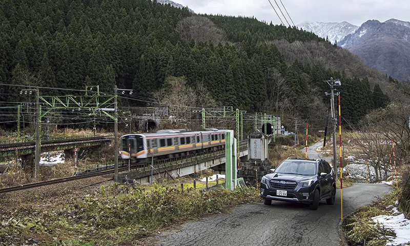 カートピア 上越線とフォレスターイメージ | SUBARU