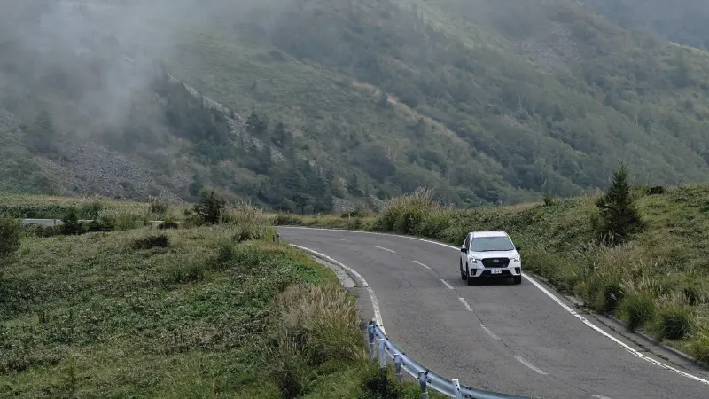 カートピア 美ヶ原スカイラインを走るフォレスター | SUBARU