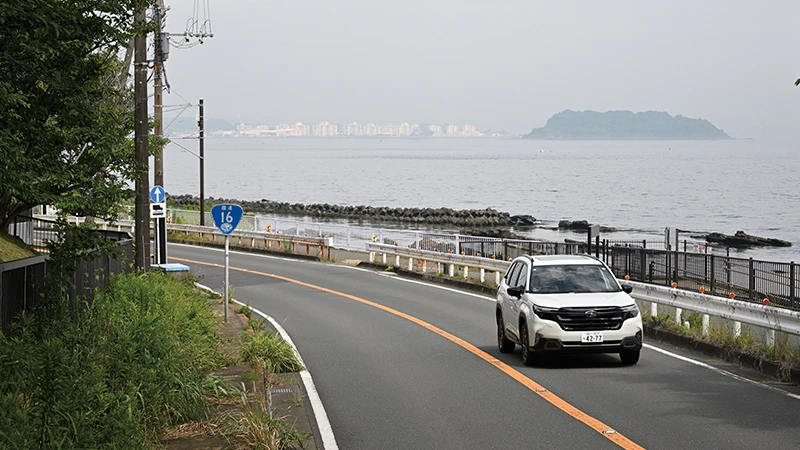 カートピア 海辺のカーブをしなやかに駆け抜ける新型フォレスター SPORT EX | SUBARU