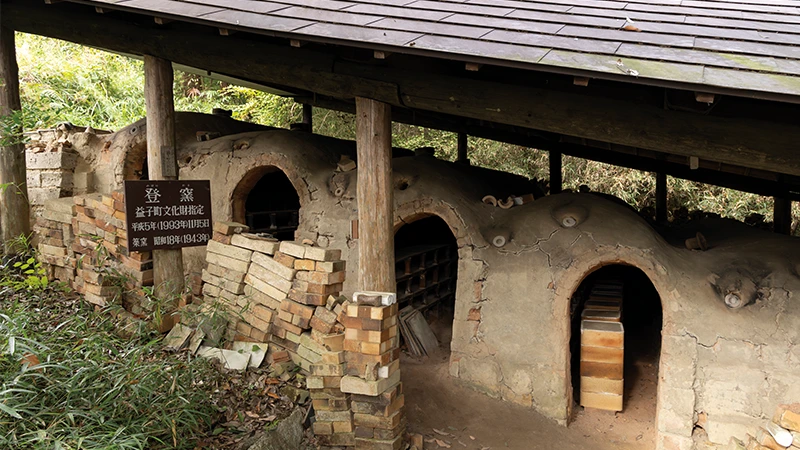カートピア 濱田庄司記念益子参考館、工房の裏手にある登り窯 | SUBARU