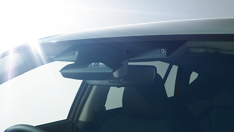 カートピア 単眼カメラを新採用したアイサイトの様子。  | SUBARU