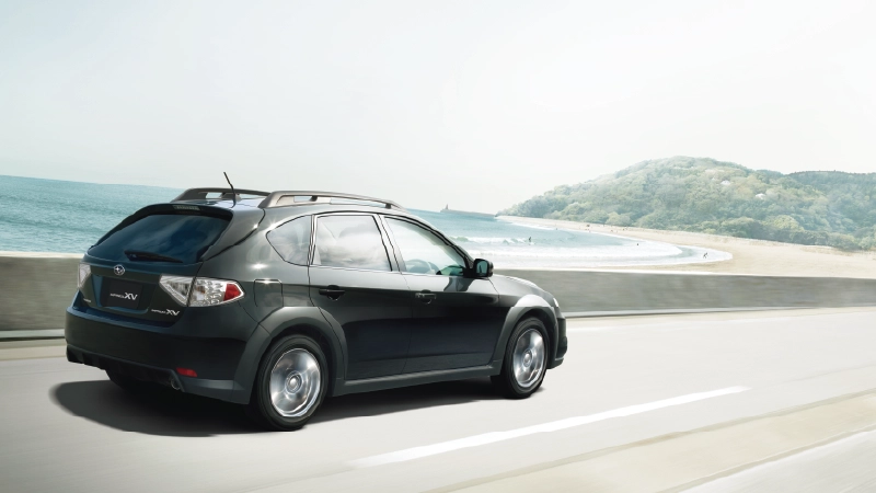 カートピア 海沿いの道を走るインプレッサXV。 | SUBARU