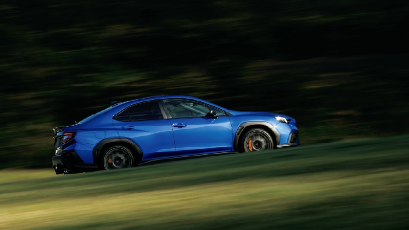 カートピア 緑の中を走る青いWRX STI Sport♯。 | SUBARU