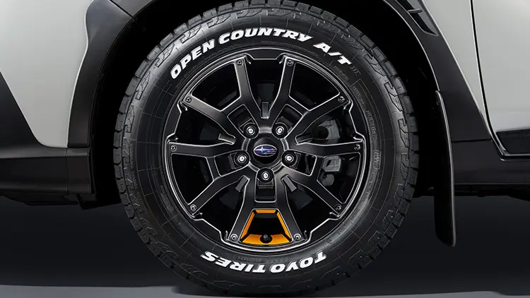 クロストレック Limited WILDERNESS Edition　17インチアルミホイール（マットブラック）&225/60R17タイヤ（TOYO TIRES OPEN COUNTRY A/T III）&ホイールデカール