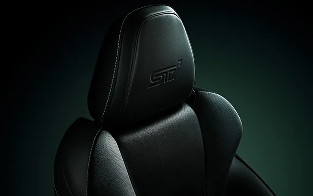 特別仕様車 フォレスター STI Sport Black Interior Selection 本革シート（ナッパレザー）［ブラック］（シルバーステッチ）