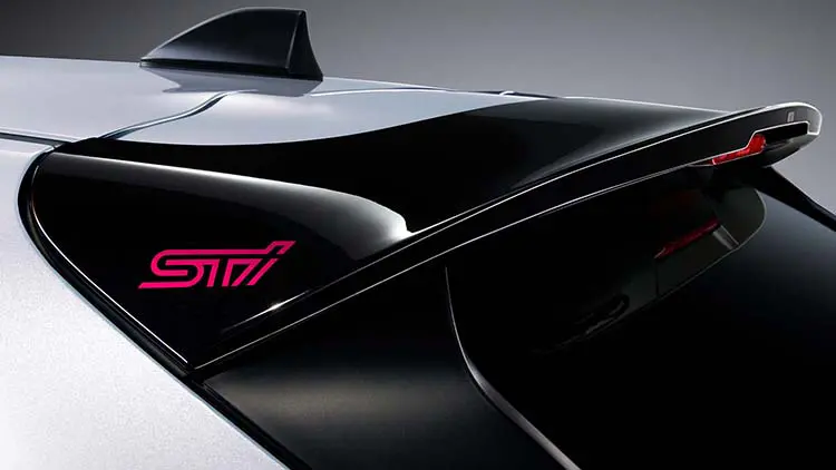 STI ルーフスポイラー（STIロゴ入り）