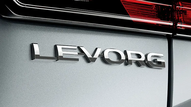 レヴォーグ Smart Edition EX Touring　LEVORGリヤオーナメント（メッキ）