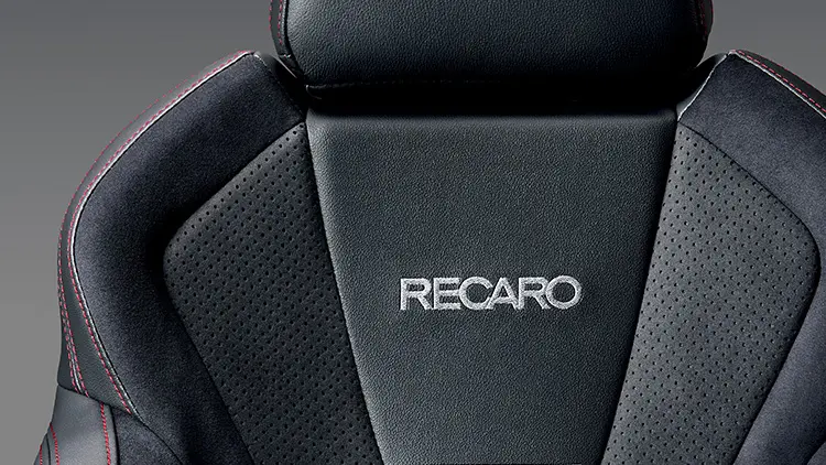レヴォーグ STI Sport R-Black Limited（STI Sport R EX特別仕様車）　ウルトラスエード®［ブラック（レッドステッチ）］（RECARO®フロントシート、STIロゴ入り）