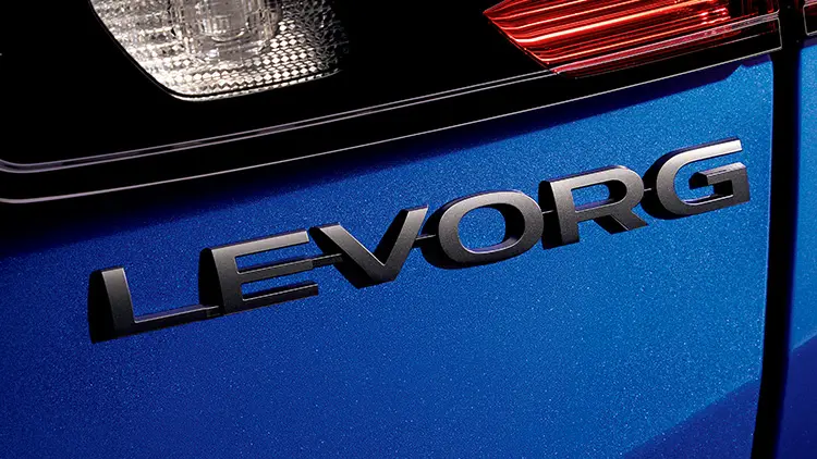 レヴォーグ V-SPORT（Smart Edition EX特別仕様車）　LEVORGリヤオーナメント（ラスターブラック塗装）