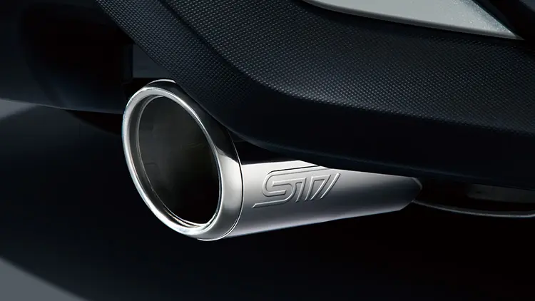 レヴォーグ STI Sport R-Black Limited Ⅱ（STI Sport R EX特別仕様車）　大型マフラーカッター（STIロゴ入り）