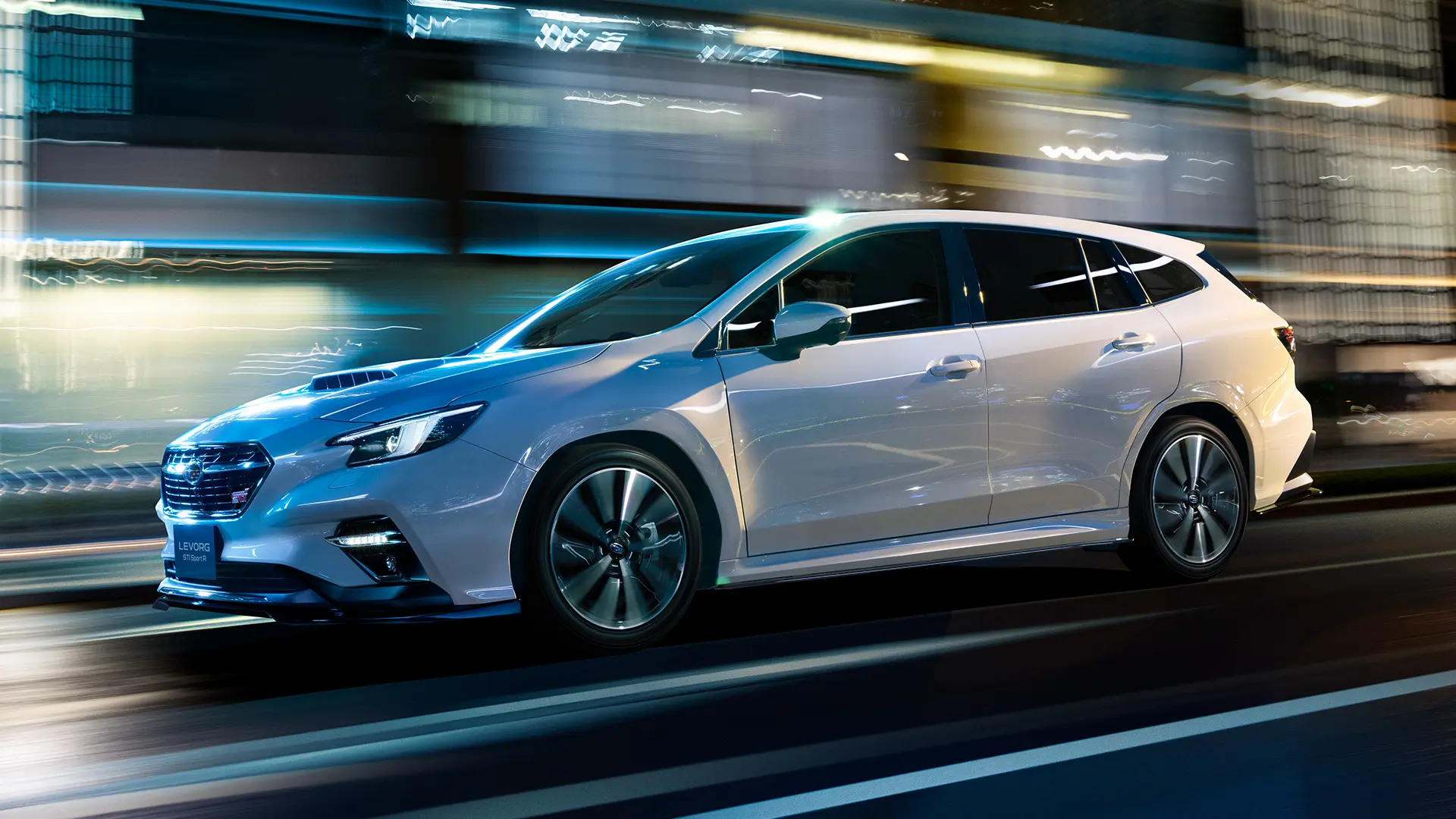 レヴォーグ STI Sport サイドスタイル走行イメージ