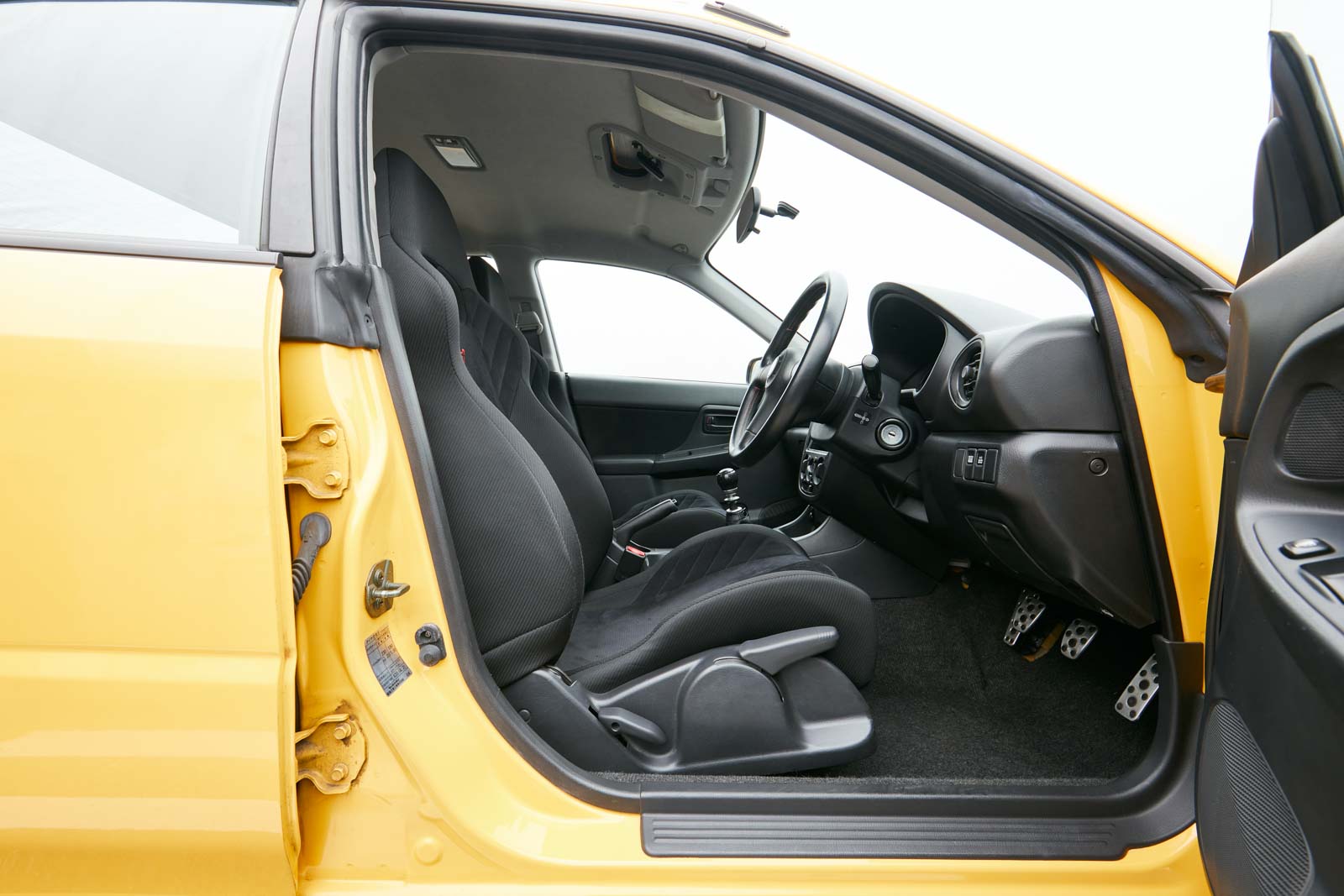 2代目 インプレッサ S202 STiバージョンの内装 運転席