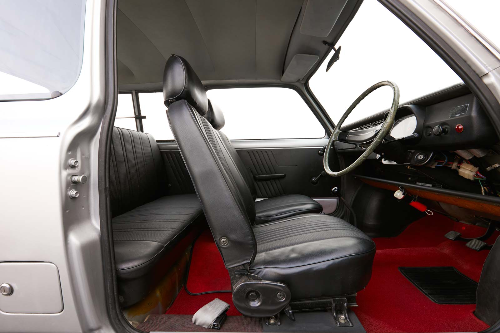 スバル R-2 バンの内装 運転席