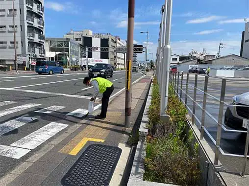 京都スバル 周辺清掃活動の様子