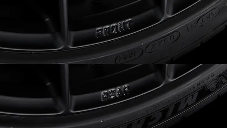 STI製フレキシブルパフォーマンスホイール（FRONT/REAR刻印）