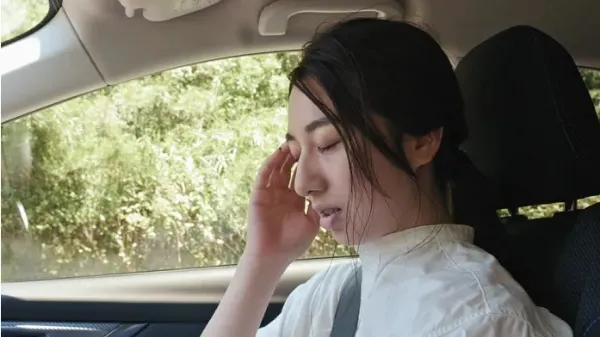 急な体調不良でもコールセンターとボタンひとつでつながって安心SUBARU SOSコール