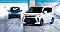PHOTO：（右）R 2WD シャイニングホワイト・パール（22,000円高・消費税10%込） パノラミックビューモニターはメーカー装着オプション　（左）G 2WD レーザーブルークリスタルシャイン（22,000円高・消費税10%込） LEDヘッドランプはメーカー装着オプション　写真はイメージです。