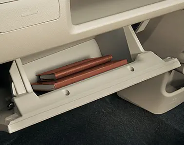 ステラ　グローブボックス
